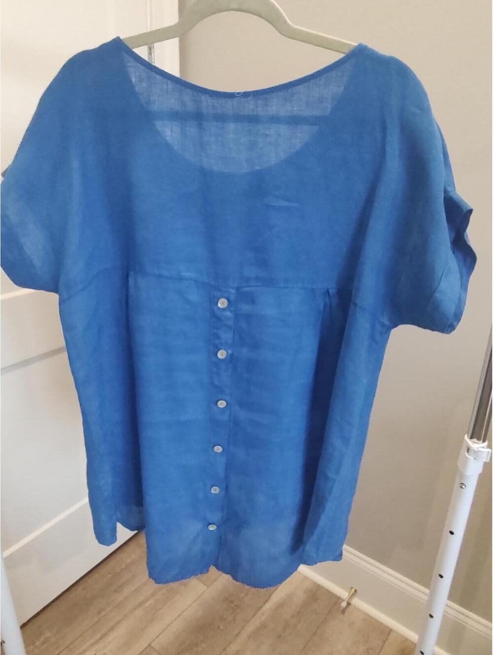 Royal blue linen top #BoxyFit #Lagenlook #ButtonBack - Picture 3 of 4